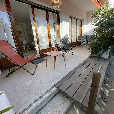 Appartement Lumineux, A Deux Pas De La Plage, Wifi, Equipe Et A Pied !
